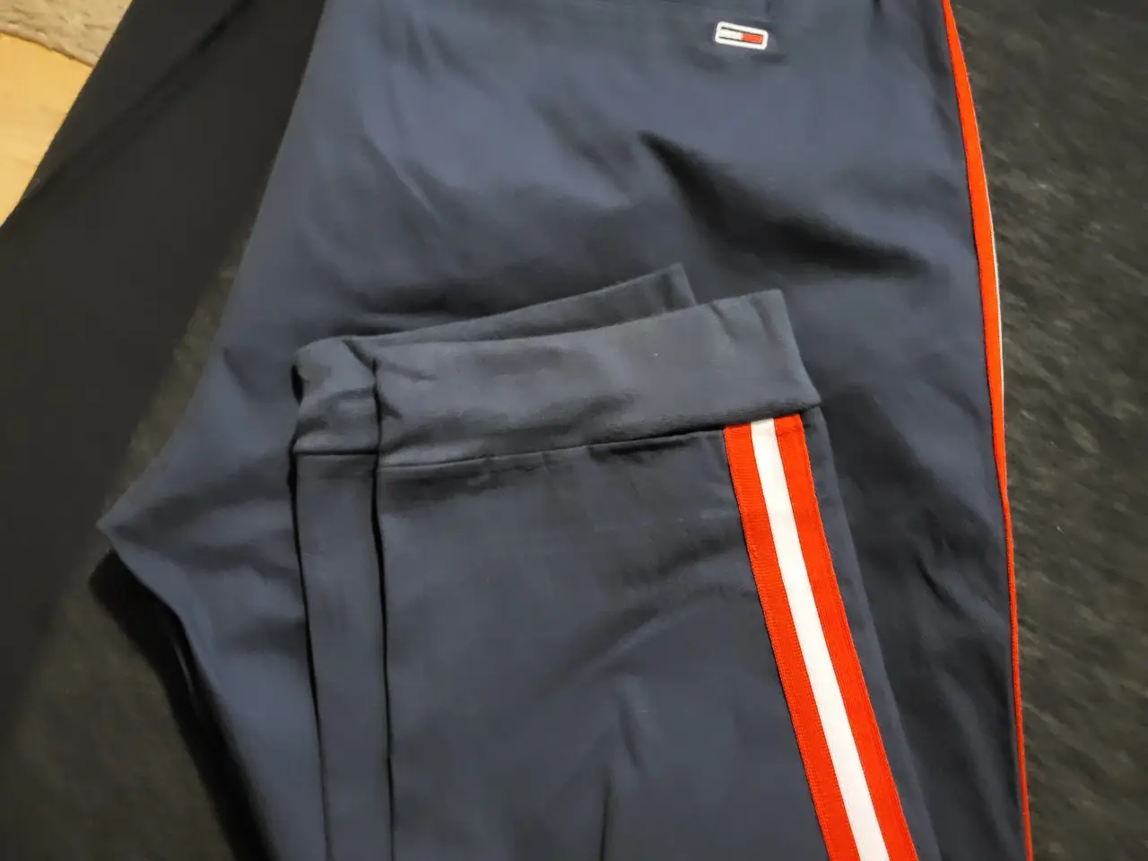Billede 2 - Fritidsbukser fra Tommy Hilfiger 2XL