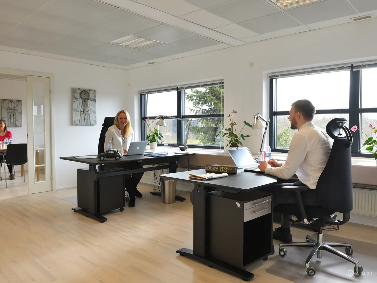 Billede 4 - Flerbrugerejendom m. kantine. reception og gratis parkering