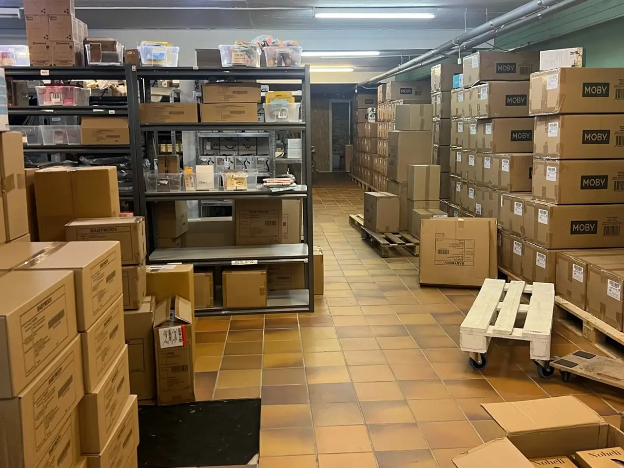 Billede 3 - 🚀 Lager / base til webshop eller virksomhed – 225 m² i Helsingør - 9000 pr mnd