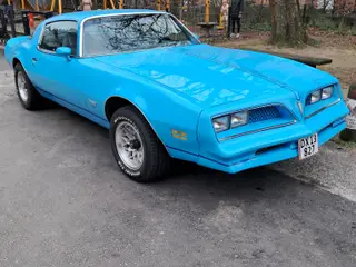 Pontiac Sky bird