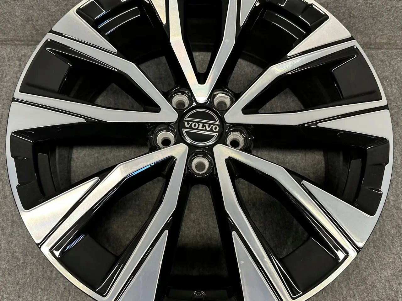 Billede 2 - ALUFÆLGE VOLVO XC60 XC40 7,5Jx19 ET50,5