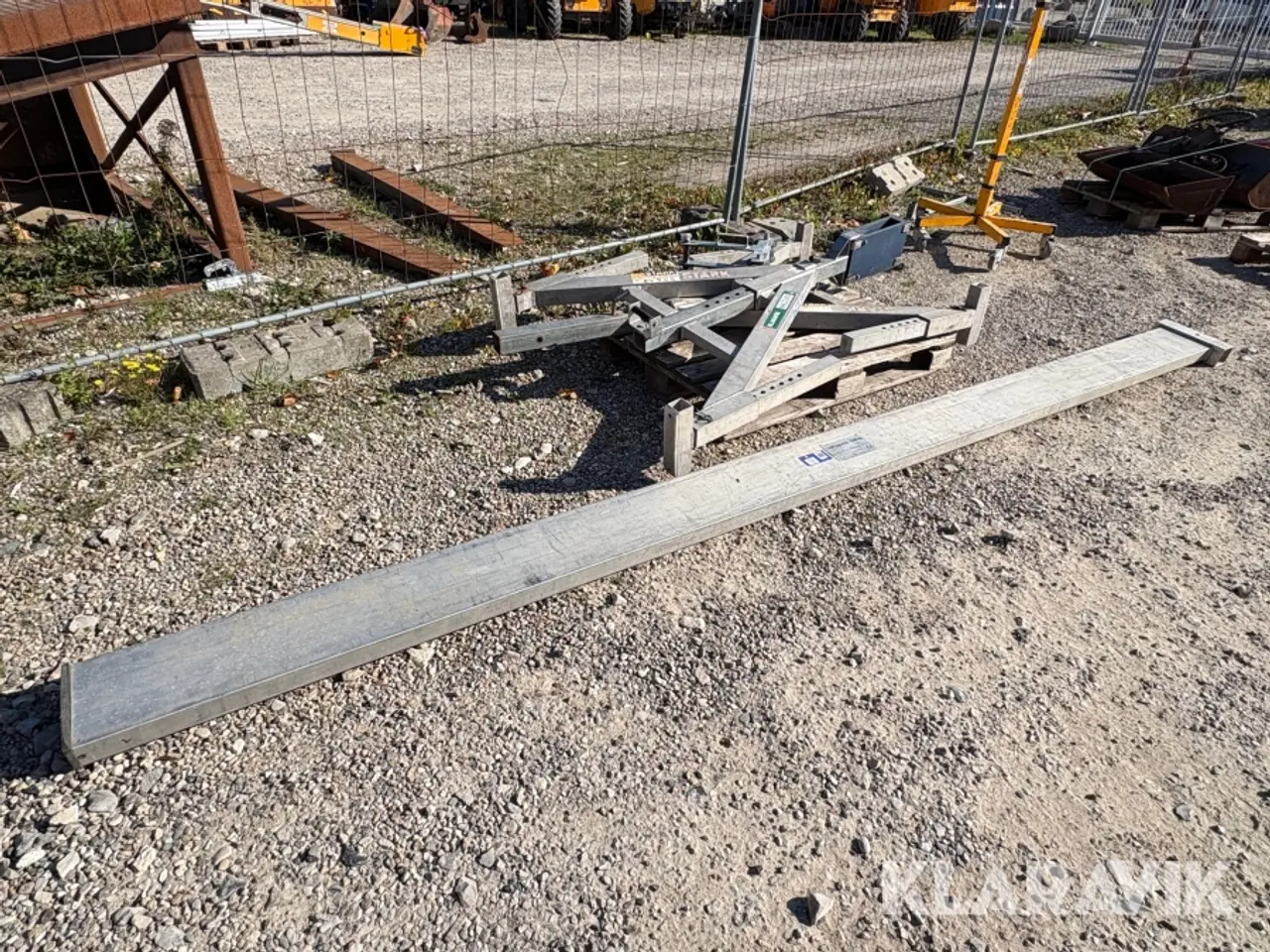 Billede 1 - Løbekat Fyns Kran Udstyr 1500 kg med ben uden talje