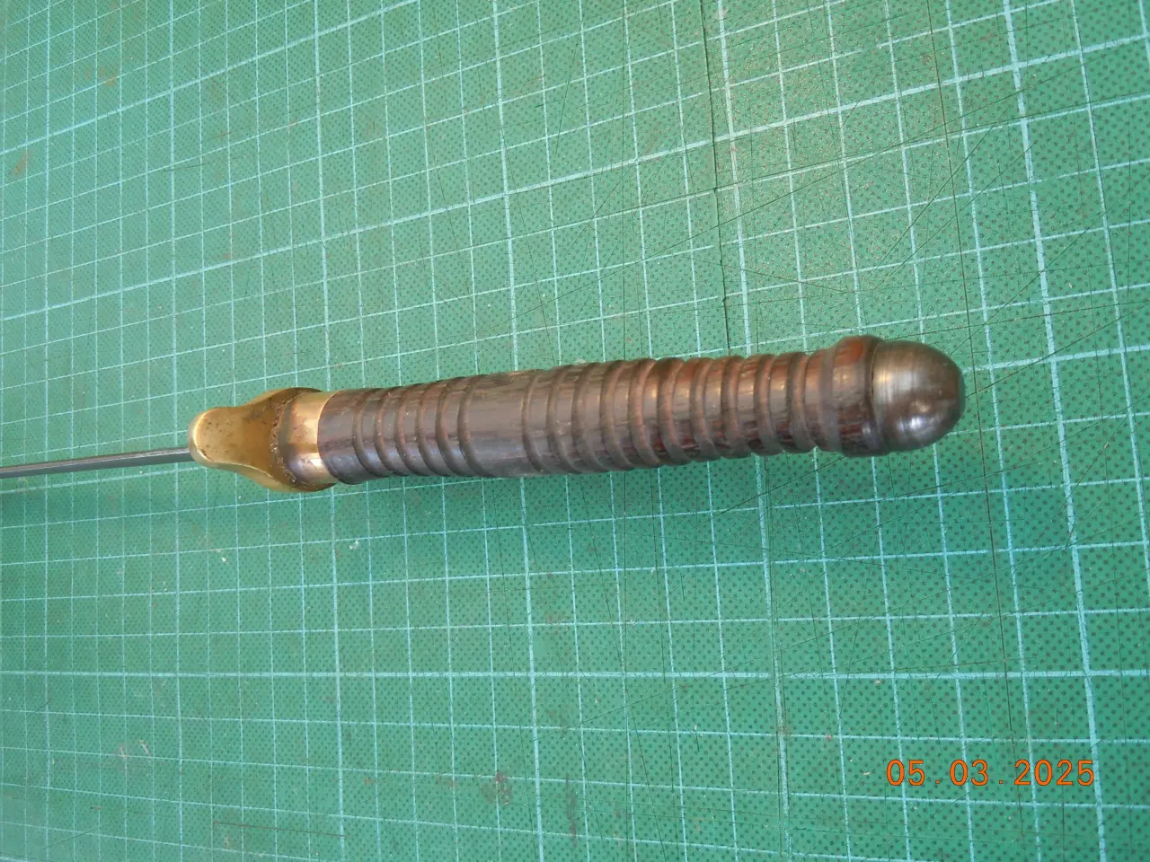 Billede 6 - Stilet / Dolk med rosentræsskæfte 39 cm lang.