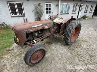Veterantraktor Fordson Dexta