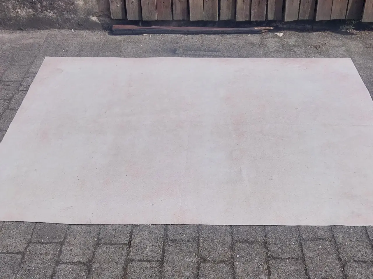 Billede 2 - Beige gulvtæppe 200 x 150 cm 