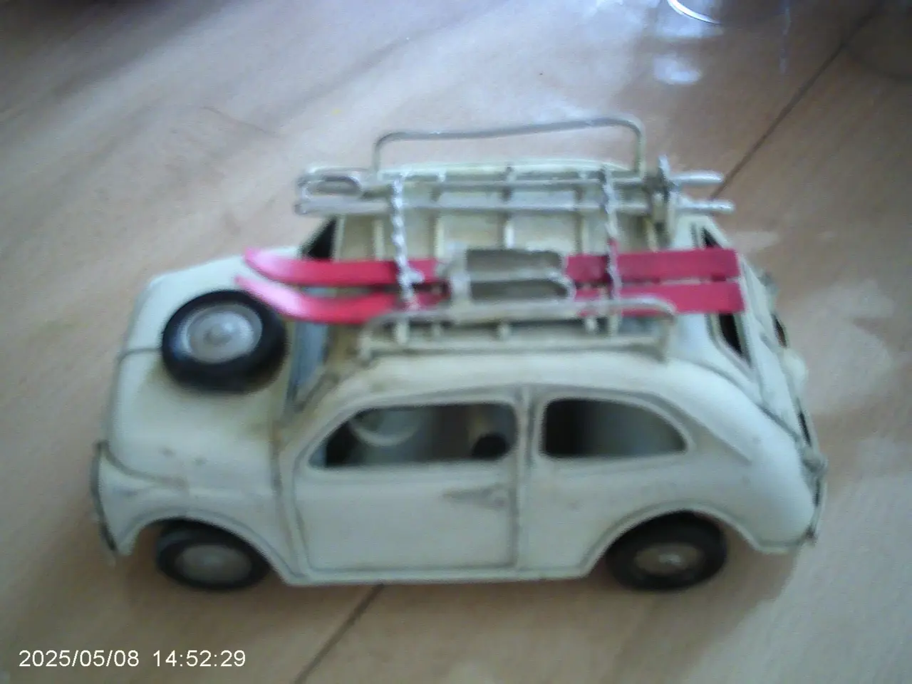 Billede 1 - Model biler i blik