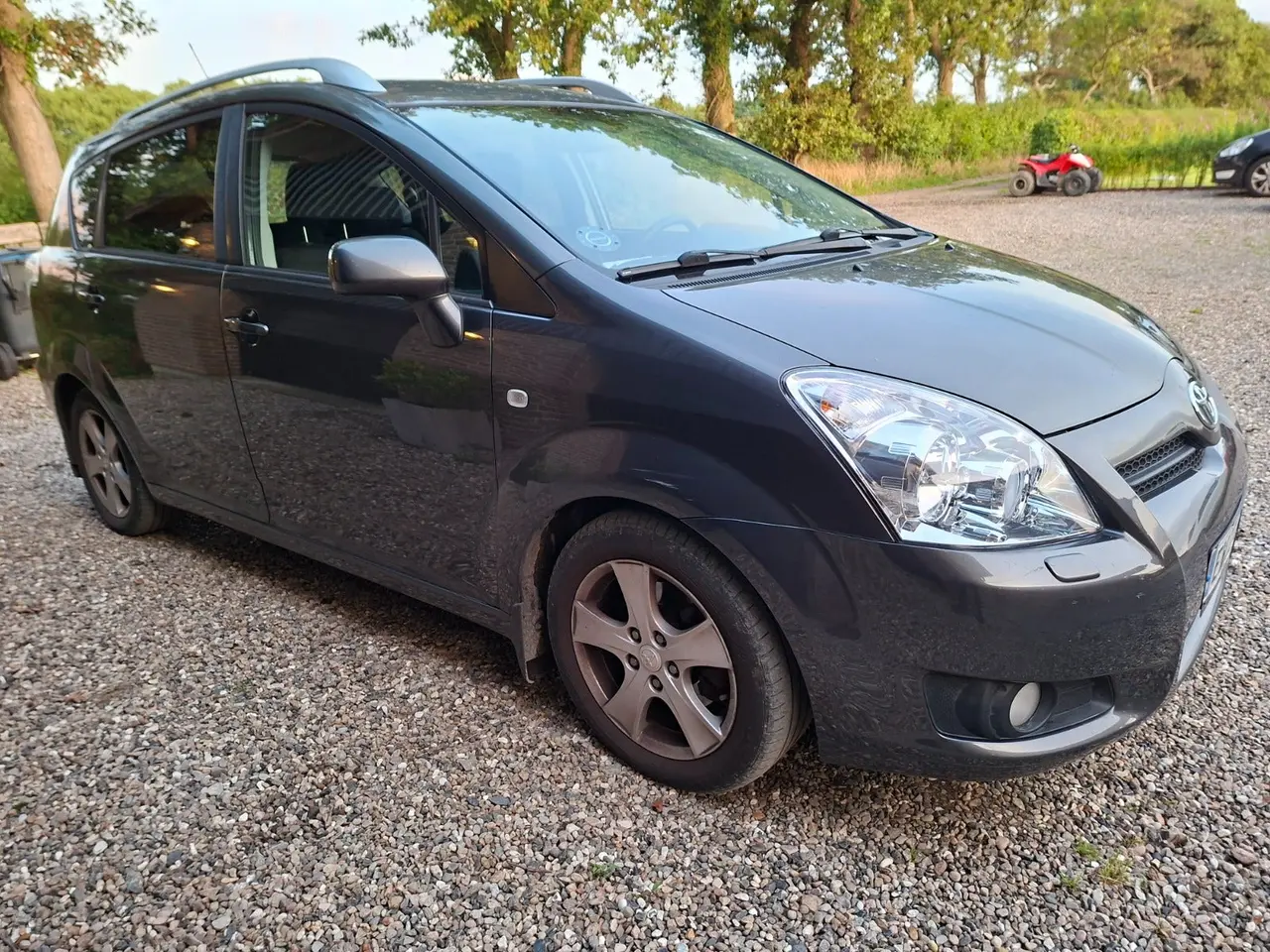Billede 3 - Toyota Corolla Verso 2,2 D-4D 136 Sol 7prs