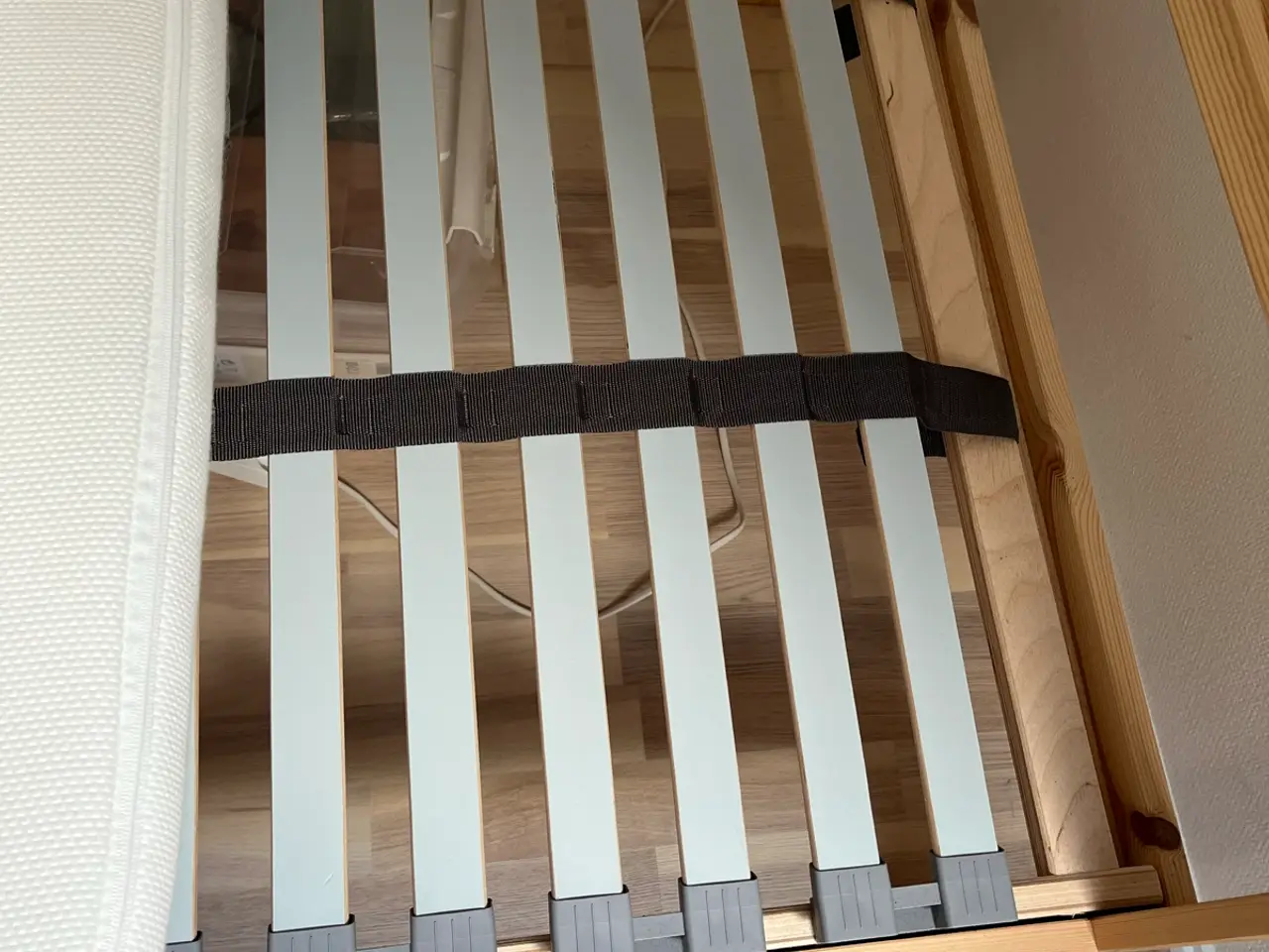 Billede 4 - Ikea seng med madras
