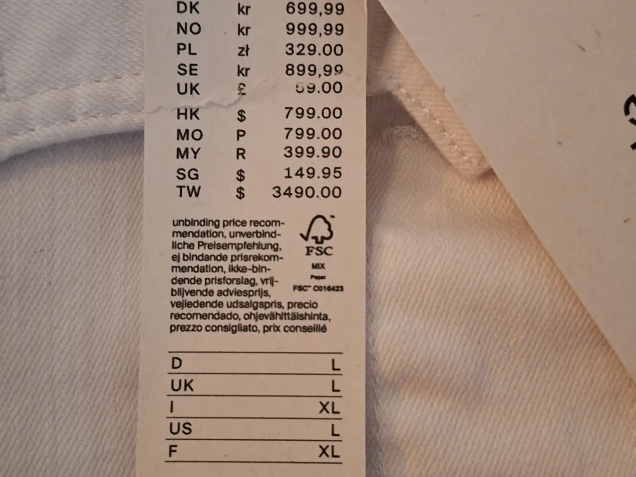 Billede 6 - Denim jakke str. L