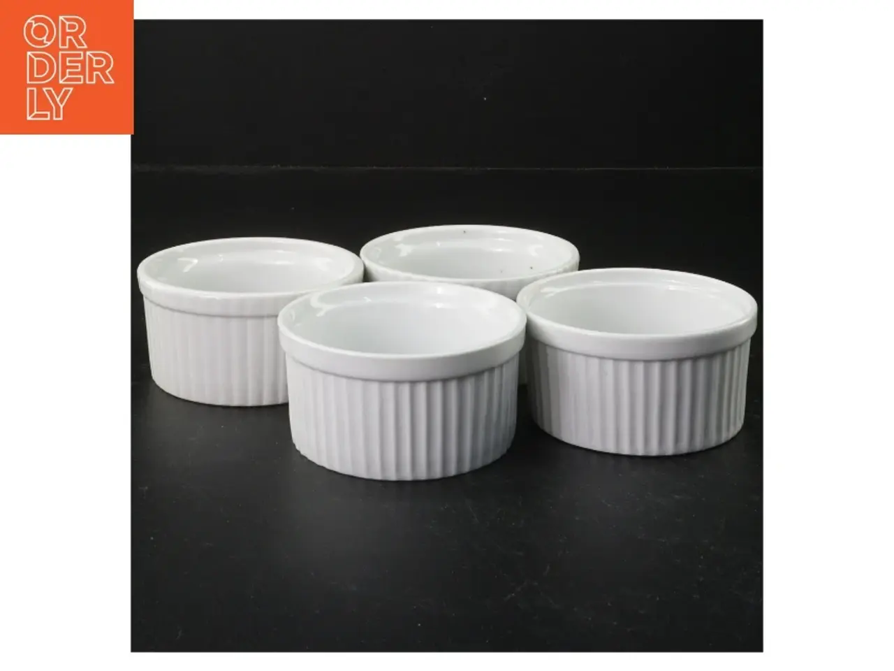 Billede 1 - Hvide porcelænsforme (str. 9,5x5 cm)