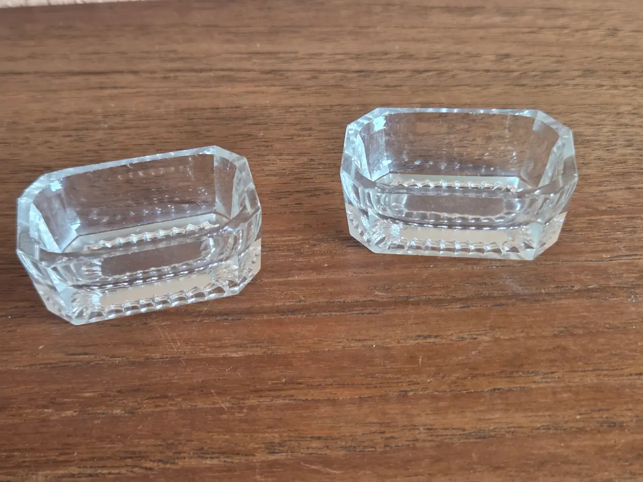 Billede 1 - Sæt med 2 glas saltkar