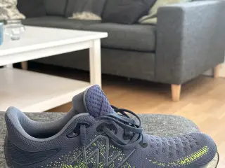 New balance løbesko