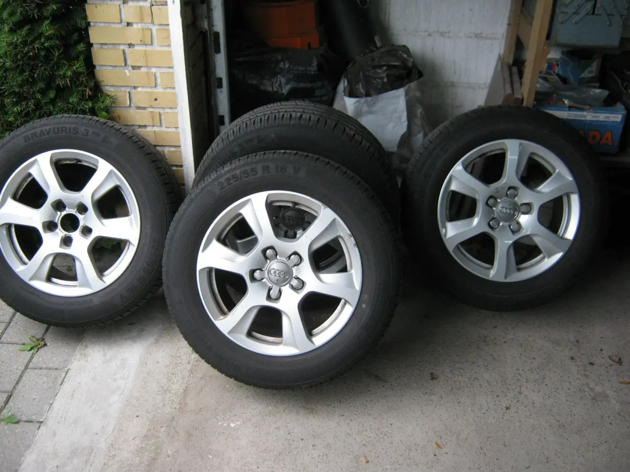 Billede 1 - 4 Sommerdæk 225 / 55, R16 V, 5 x 112 mm.
