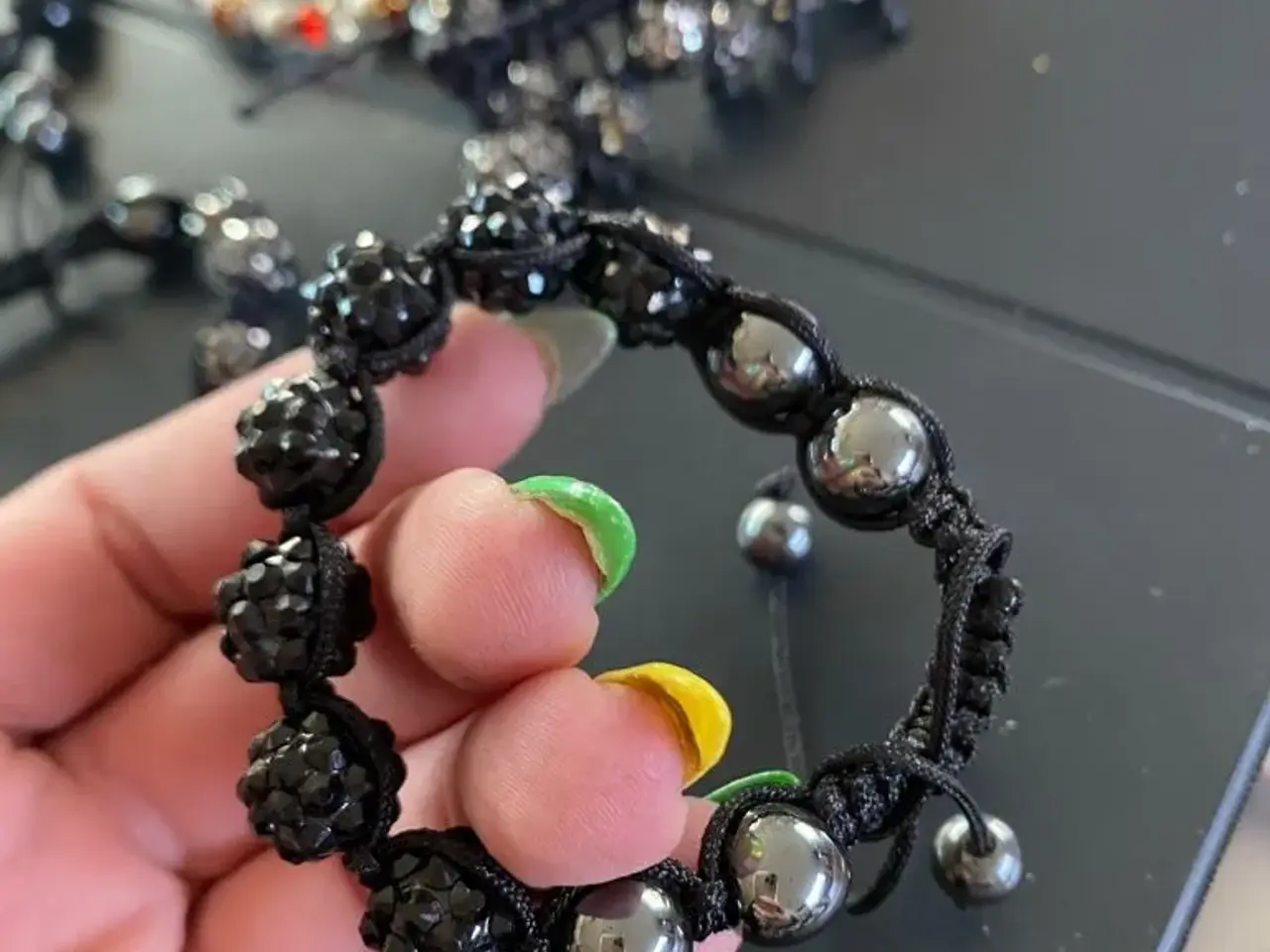 Billede 2 - Nye knyttede armbånd