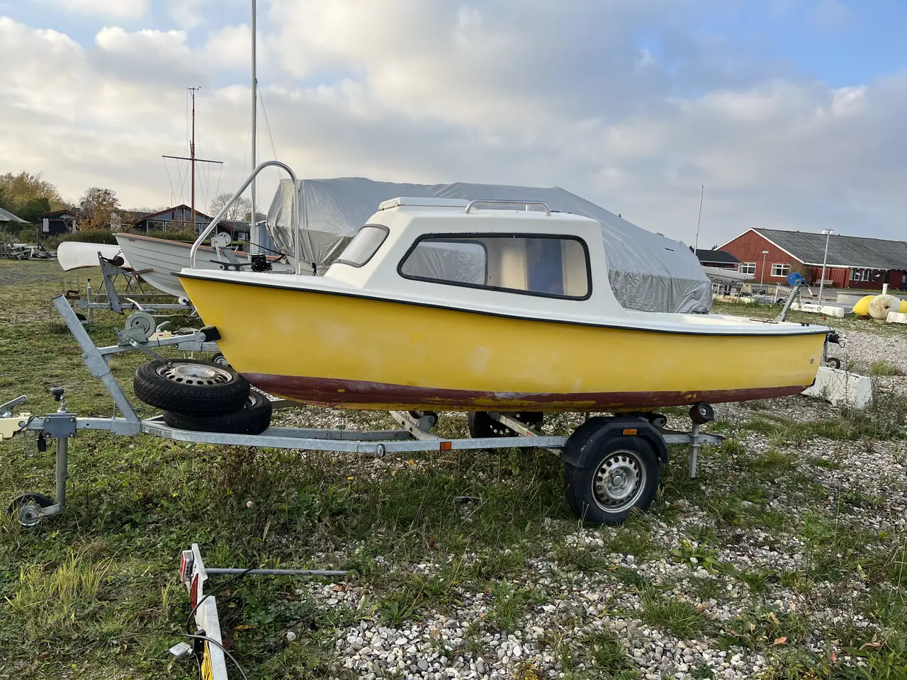 Billede 2 - Hygge jolle inc bådtrailer og 6 hk påhængsmotor 