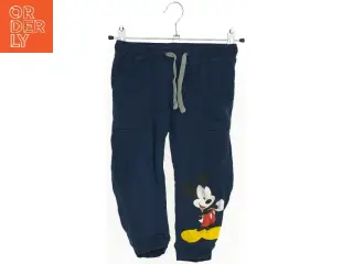 Disney Mickey Mouse bukser fra H&M (str. 92)