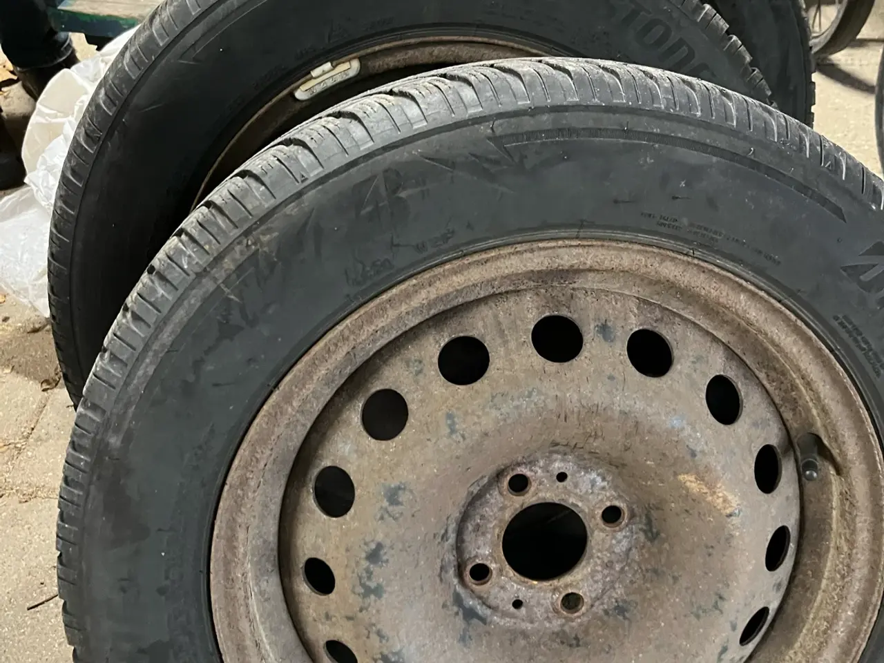 Billede 2 - Bridgestone vinterdæk, Renault Capture