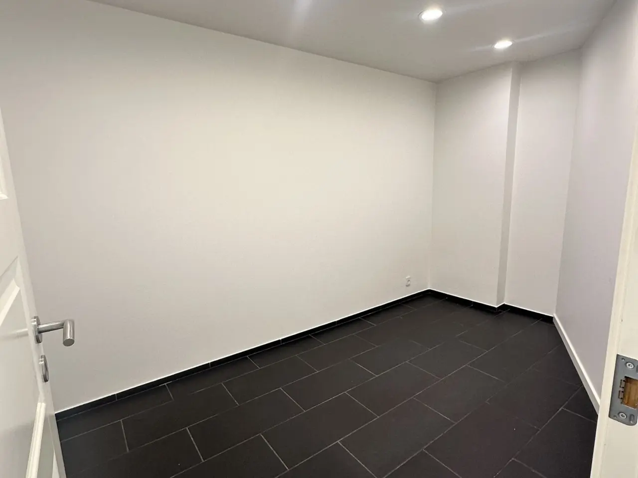Billede 8 - Butik/kontorlokale til leje med leksible faciliteter.