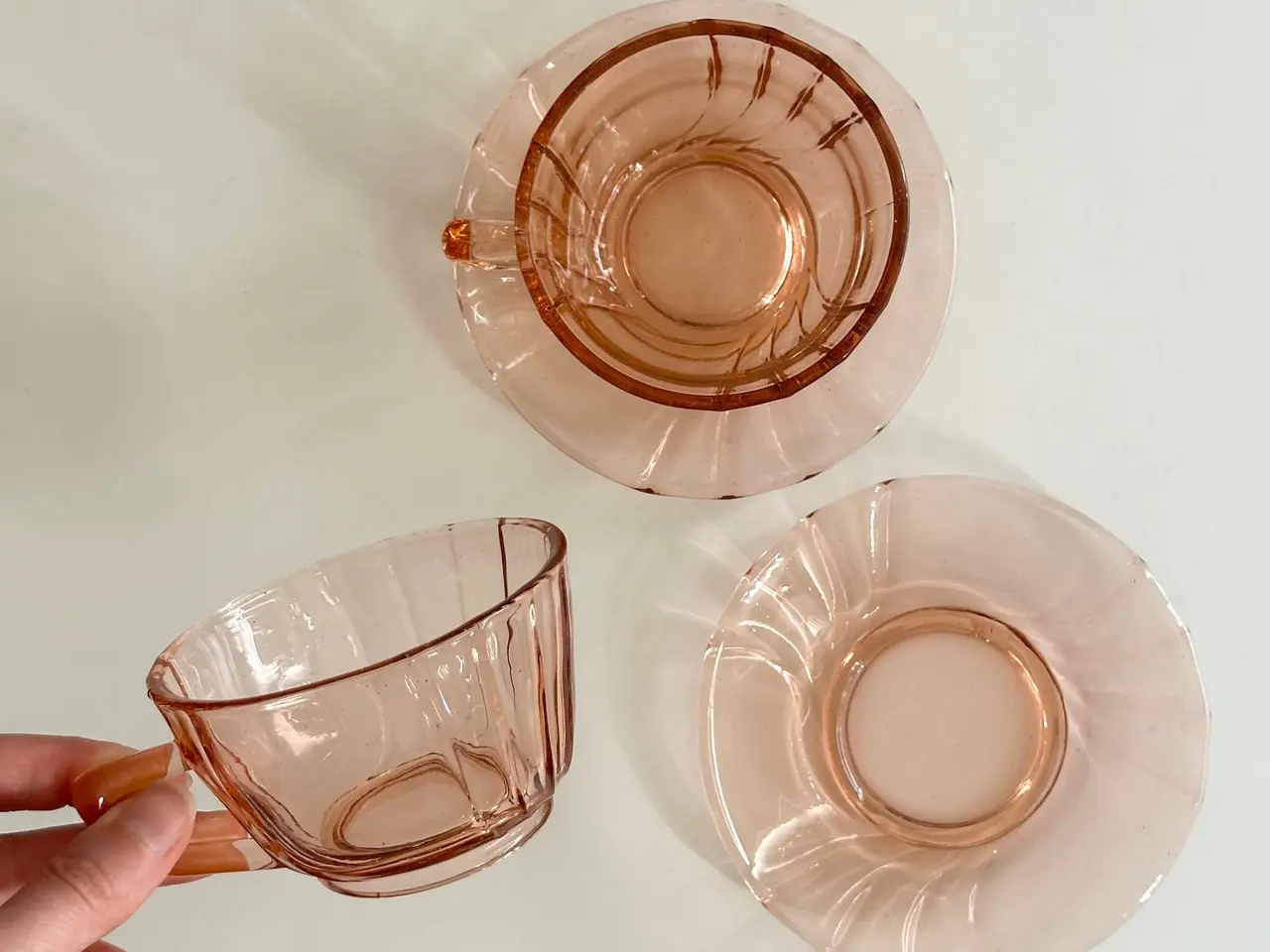 Billede 2 - Rosa glaskop m underkop, 2 sæt samlet