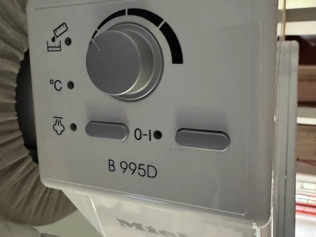 Billede 7 - Miele strygerulle B 995 D med dampfunktion