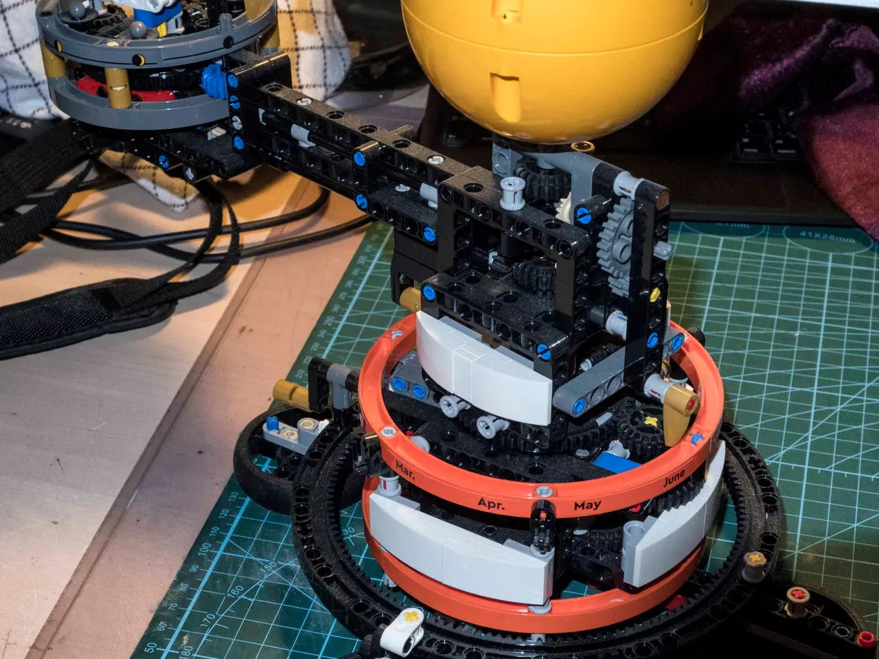 Billede 2 - Lego teknik 42179. Tellurium (Sol- Jord - Måne). E