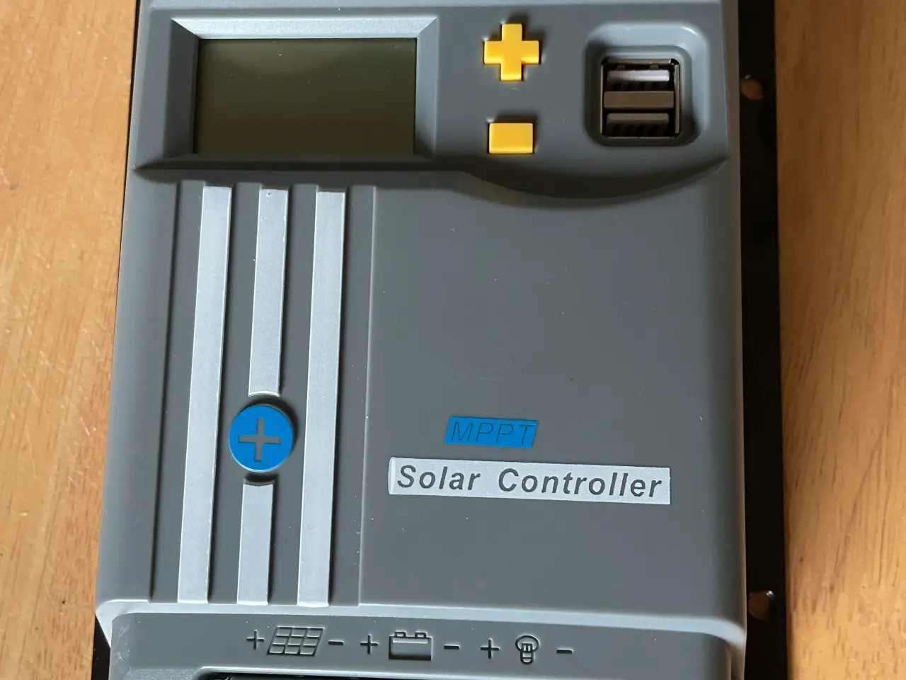 Billede 1 - Laderegulator til solceller 