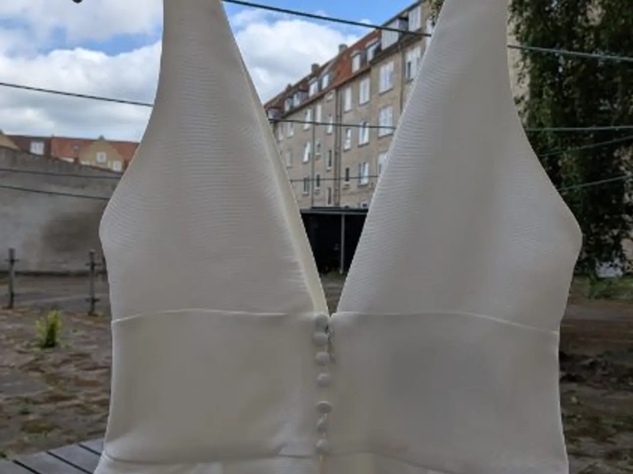 Billede 5 - Midi brudekjole str. 38-40 til den uformelle brud