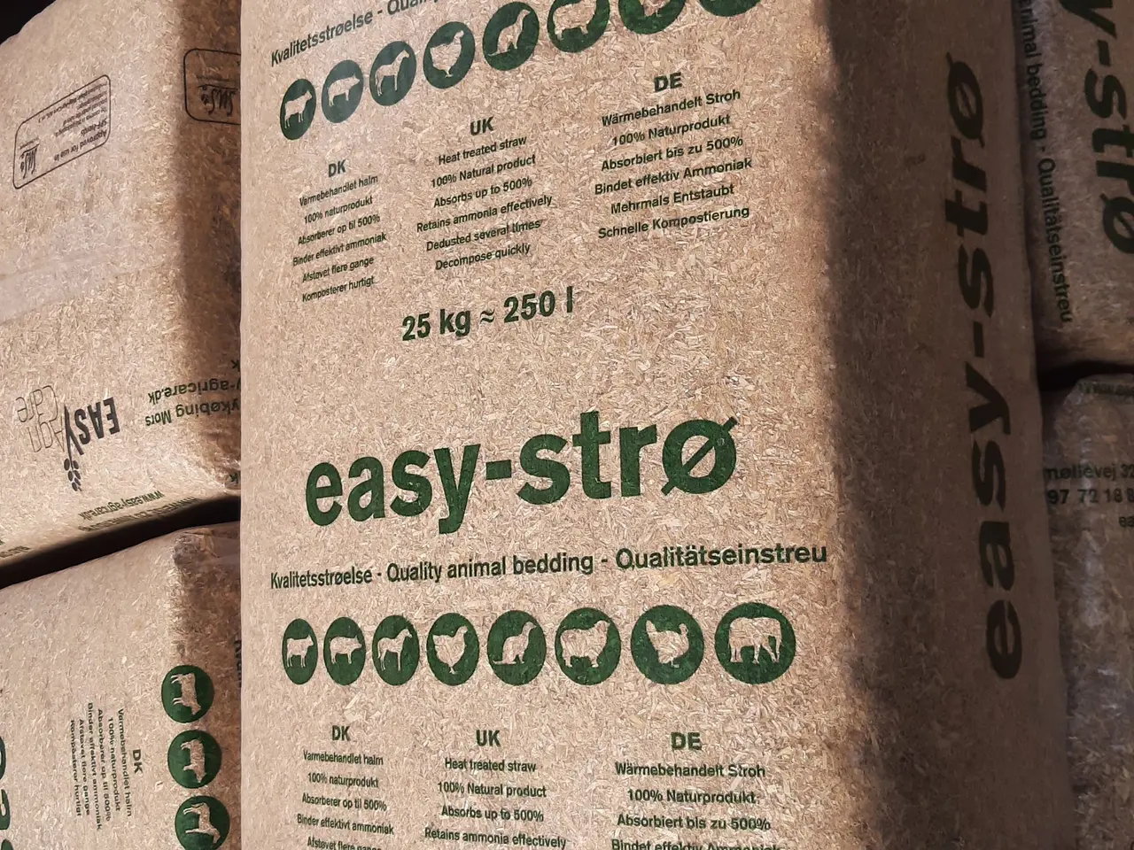 Billede 2 - Easy-strø, strøelse 25 kg.