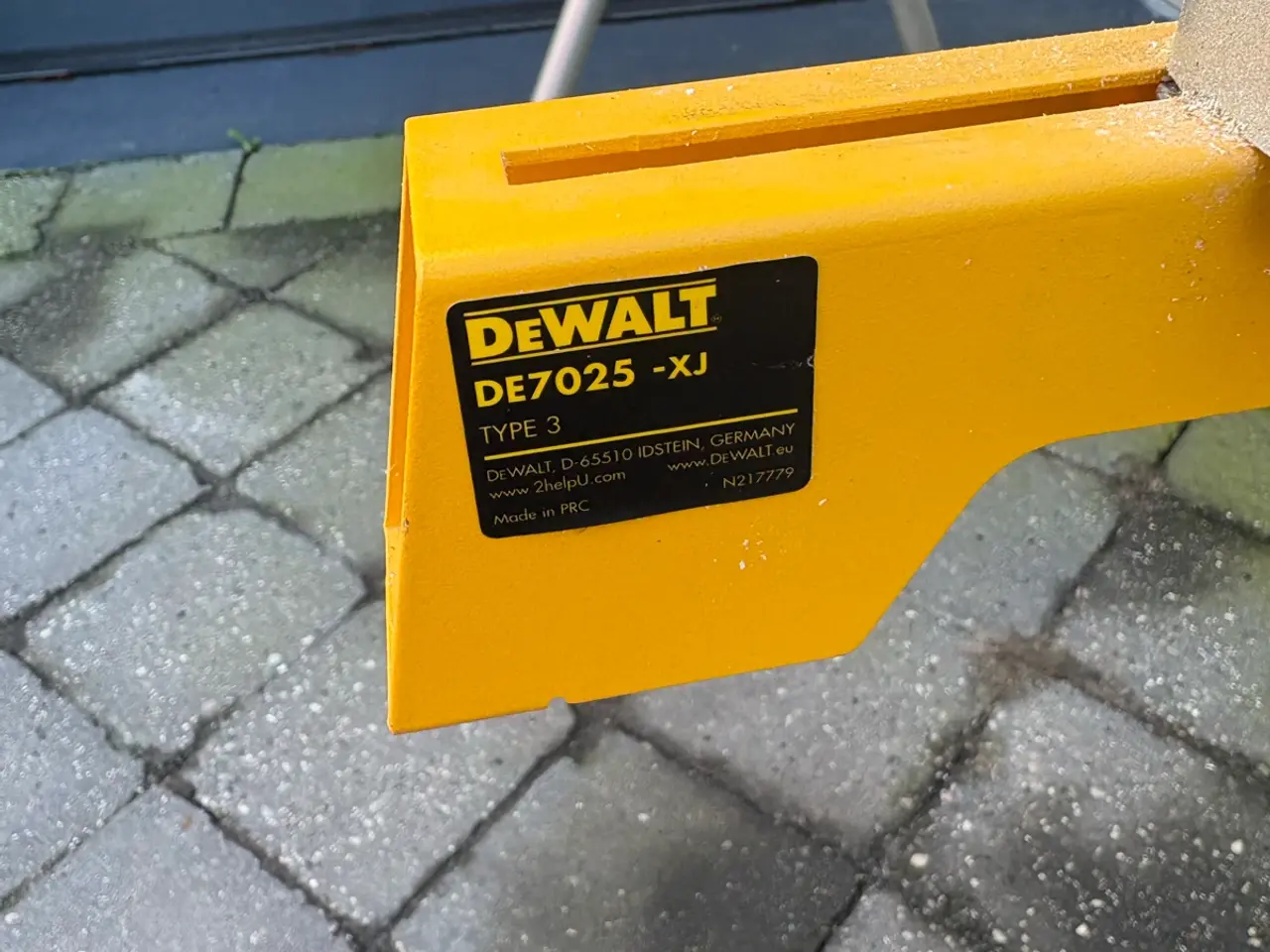 Billede 7 - DeWalt Kap-/geringssav på batteri med arbejdsbord 