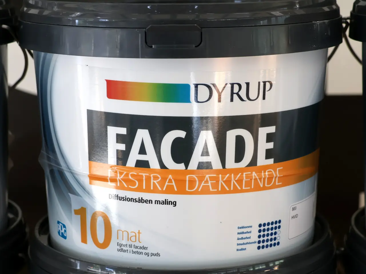 Billede 3 - 6 Stk Dyrup facade ekstra dækkende a 4,5L. 10mat