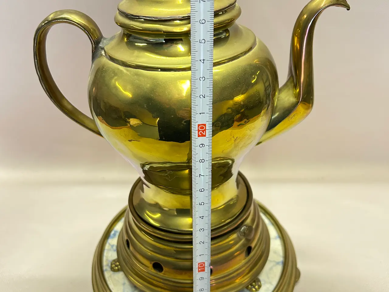 Billede 6 - Antik kaffekande i messing med fyrfad (30 cm)