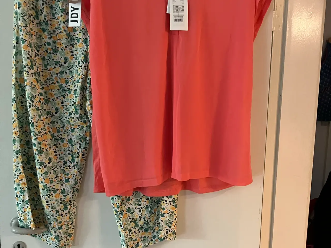 Billede 1 - Bluse og buks