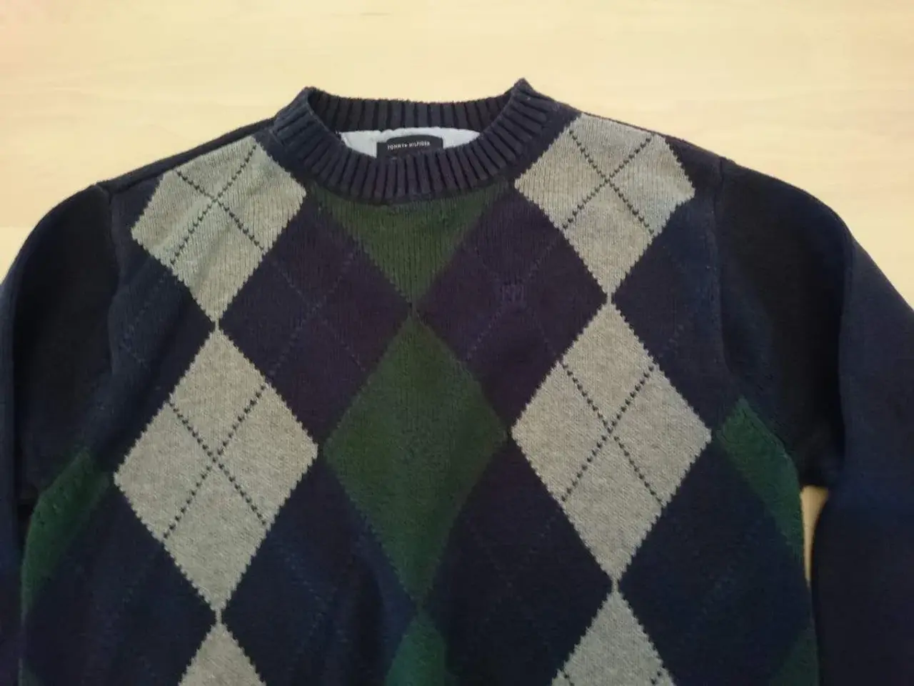 Billede 2 - Tommy Hilfiger sweater Str.  110/116 - 5/6 ÅR