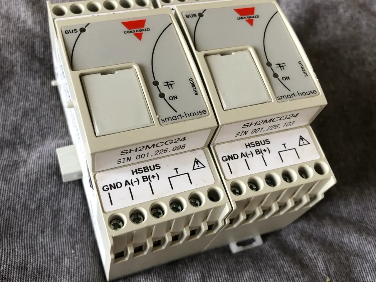 Billede 2 - 2 stk. Carlo Gavazzi SH2MCG24 