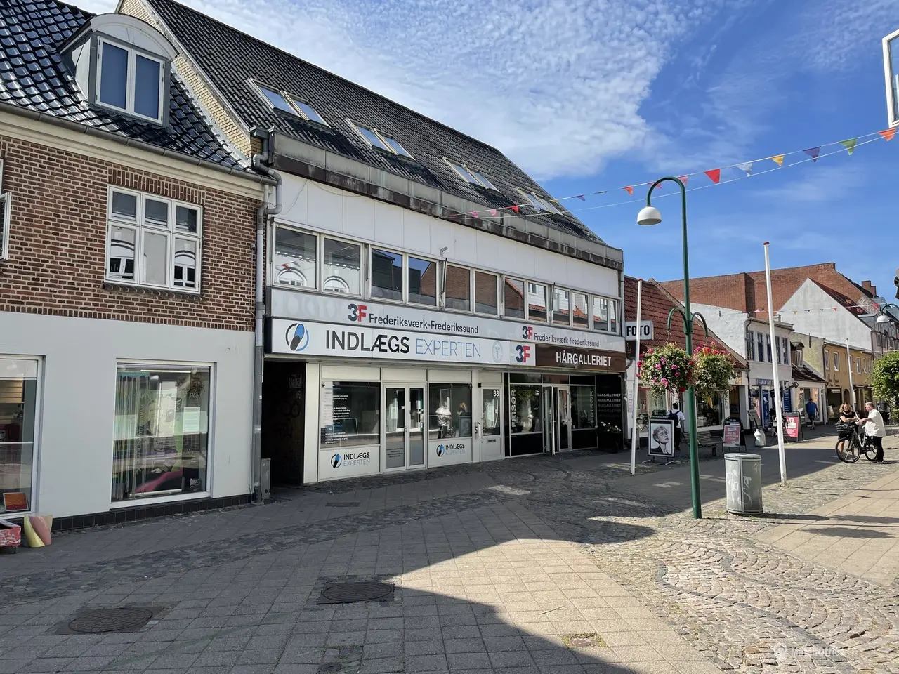 Billede 2 - Stort erhvervslejemål tæt på S-tog og med gode parkeringsforhold