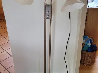 Tidløs gulvlampe fra Nordlux