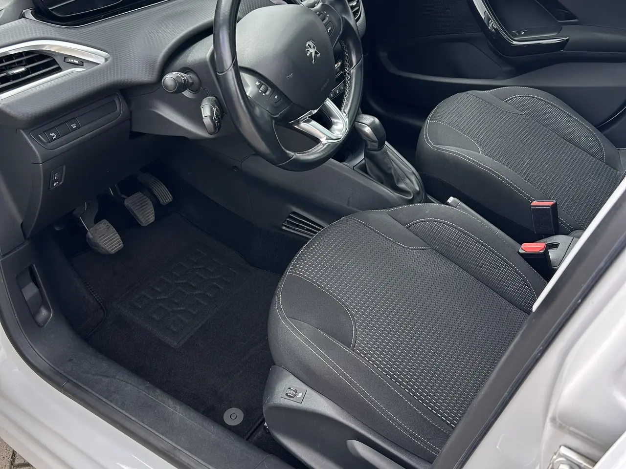 Billede 9 - Peugeot 208 5 dørs 1,6 HDI