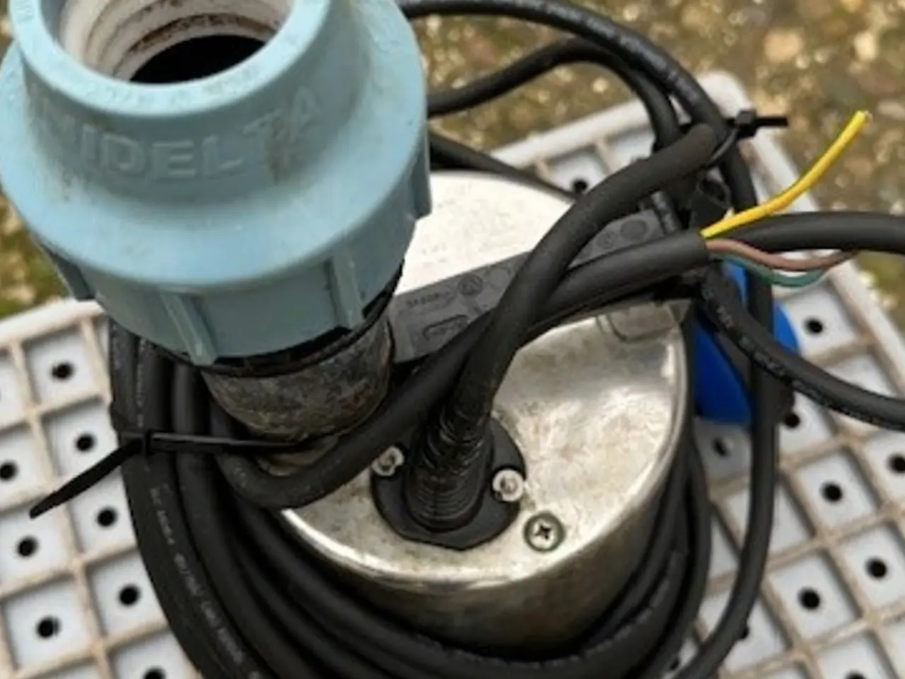 Billede 1 - Grundfos spildevandspumpe