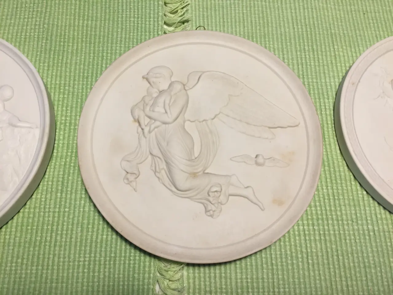 Billede 1 - Thorvaldsen platter / porcelænsrelieffer, 5 stk.