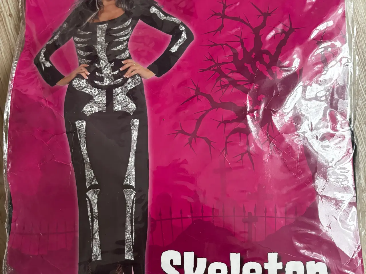 Billede 1 - Halloween kjole+øreringe