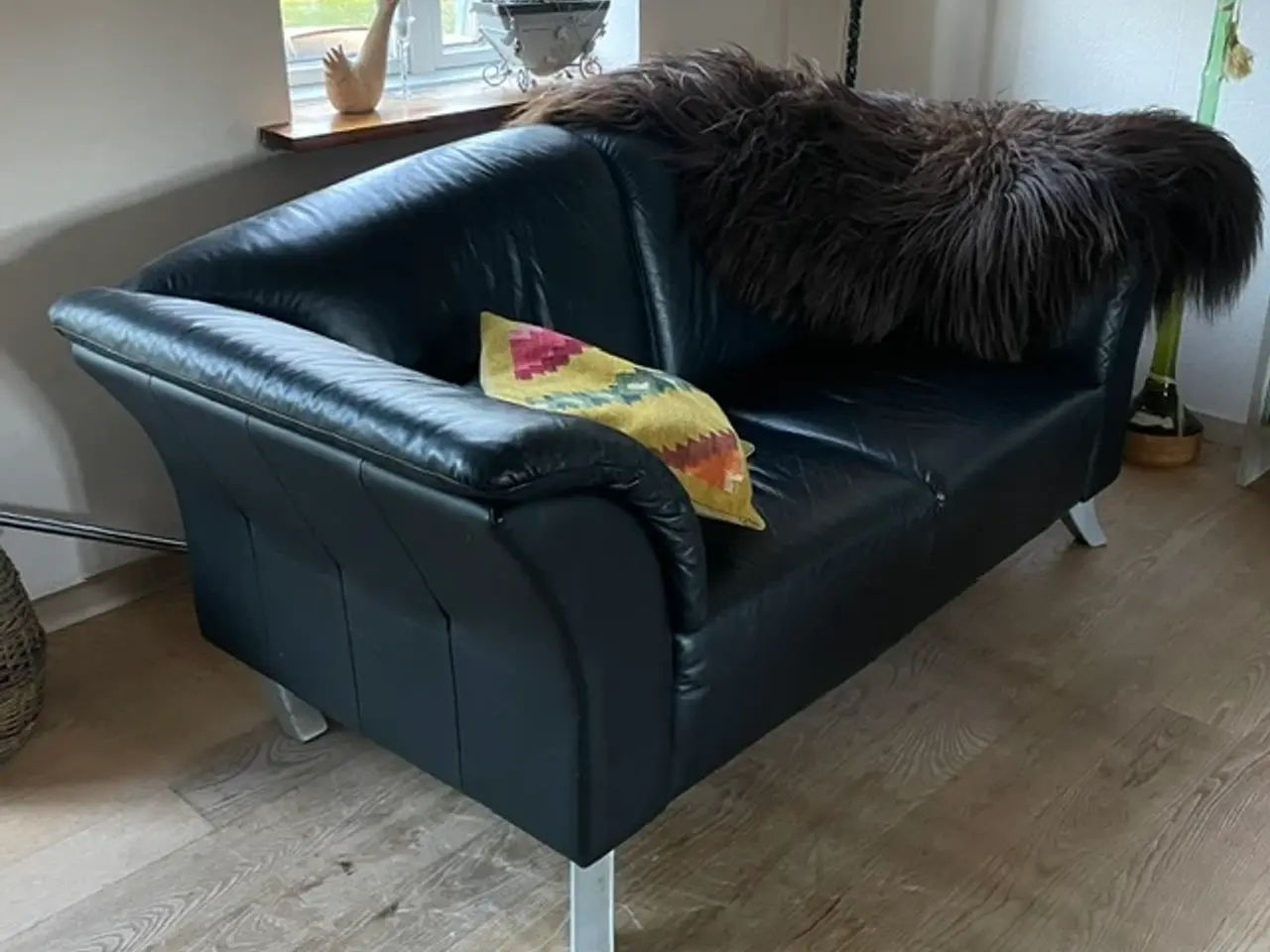 Billede 2 - Klassisk lædersofa til 2