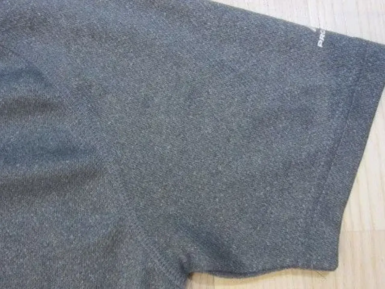 Billede 2 - Str. M, trænings t-shirt
