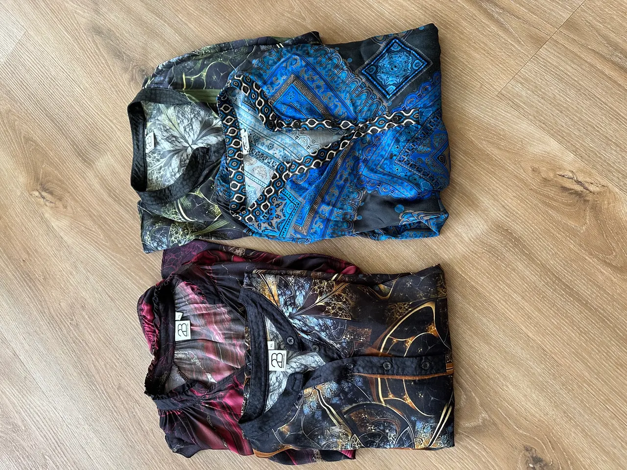 Billede 1 - 2BIZ damebluse med Viscose og silke