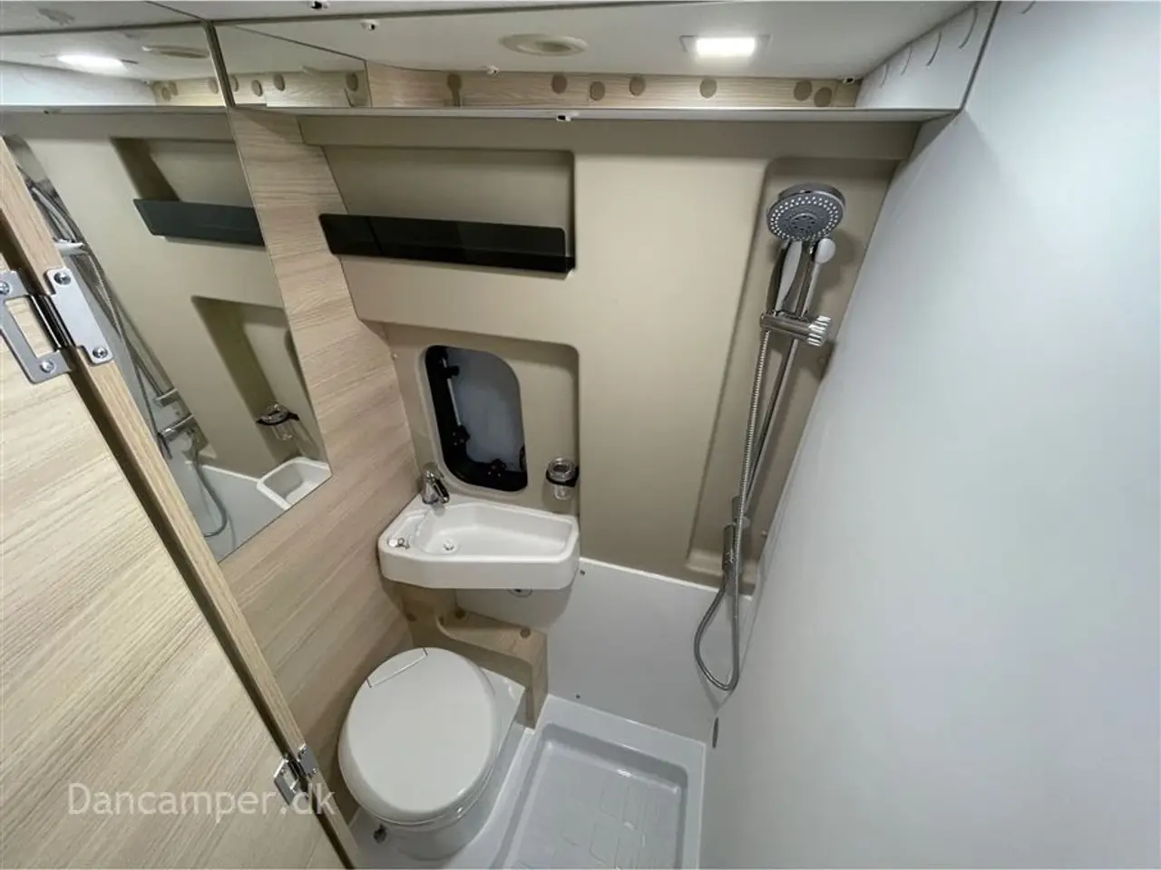 Billede 14 - 2026 - Chausson First Line V594 Super spændende, kort van med dobbeltsenge på tværs i bag. 2,2, L motor , 140 HK, solcelle, 8-trin aut m.m.