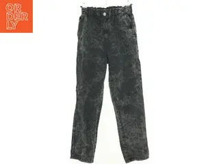 Jeans fra H&M (str. 152 cm)