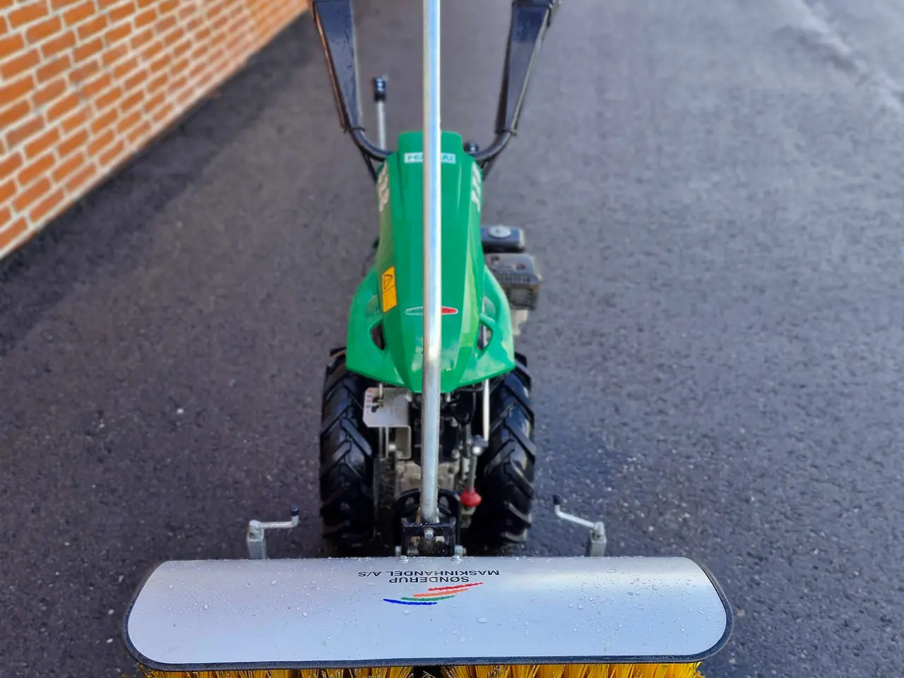 Billede 2 - Ferrari 328 Tohjulet traktor med 100cm kost 
