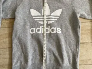 Adidas sweater