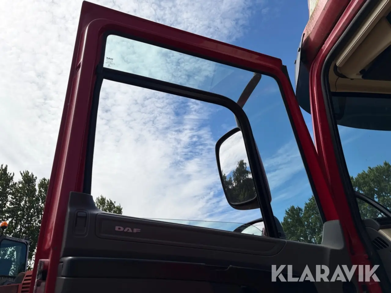 Billede 12 - Lastbil DAF CF med wirehejs og HMF kran