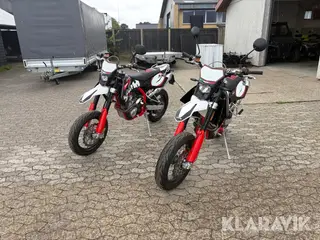 Motorcykel SWM SM500R 2 styk + nye dele