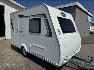 2023 - Caravelair ALBA 350   Prisen er inkl. klargøring, gastest, fugttest, syn og nummerplade.